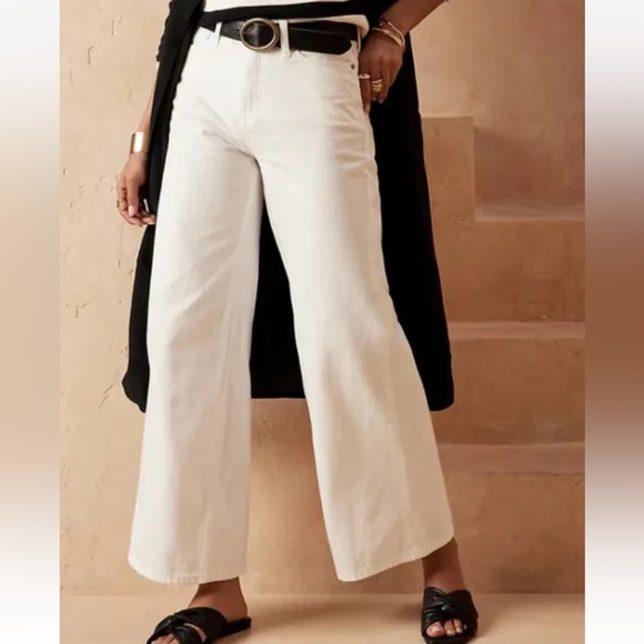Banana Republic Pure White Wide-Leg jean - Picture 2 of 10